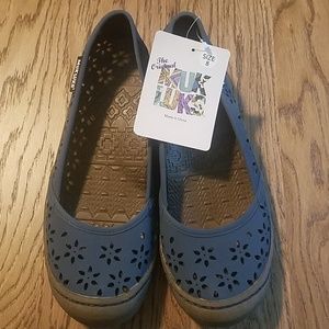 Muk Luk Casual Flats - NWT